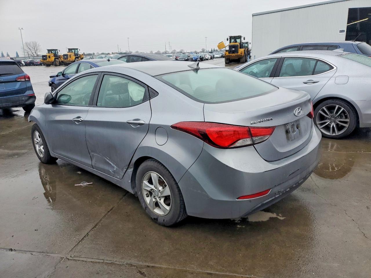 2015 HYUNDAI ELANTRA SE photo 2