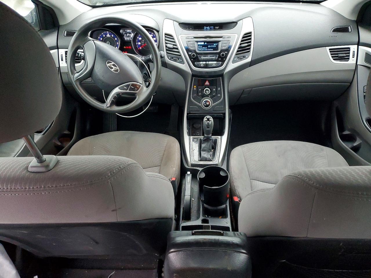 2015 HYUNDAI ELANTRA SE photo 8