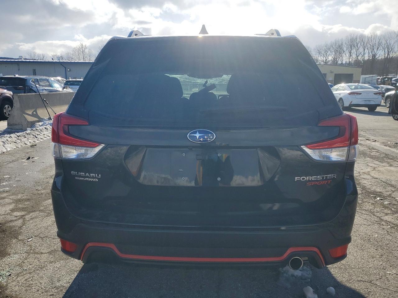 2022 SUBARU FORESTER SPORT photo 16