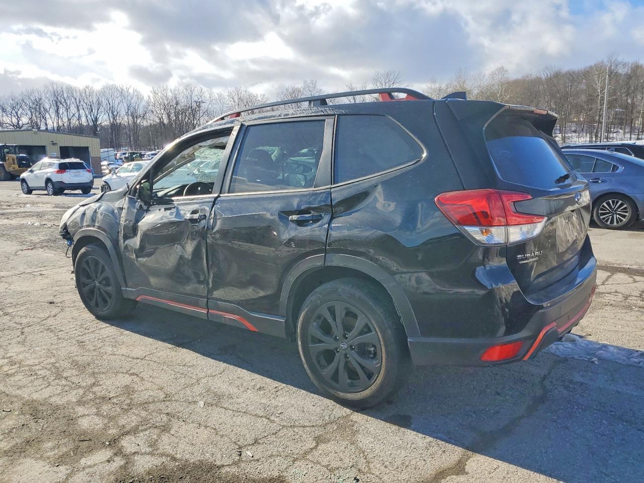 2022 SUBARU FORESTER SPORT photo 4
