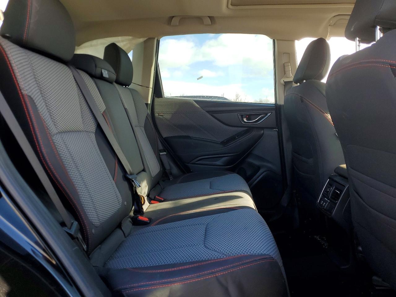 2022 SUBARU FORESTER SPORT photo 31