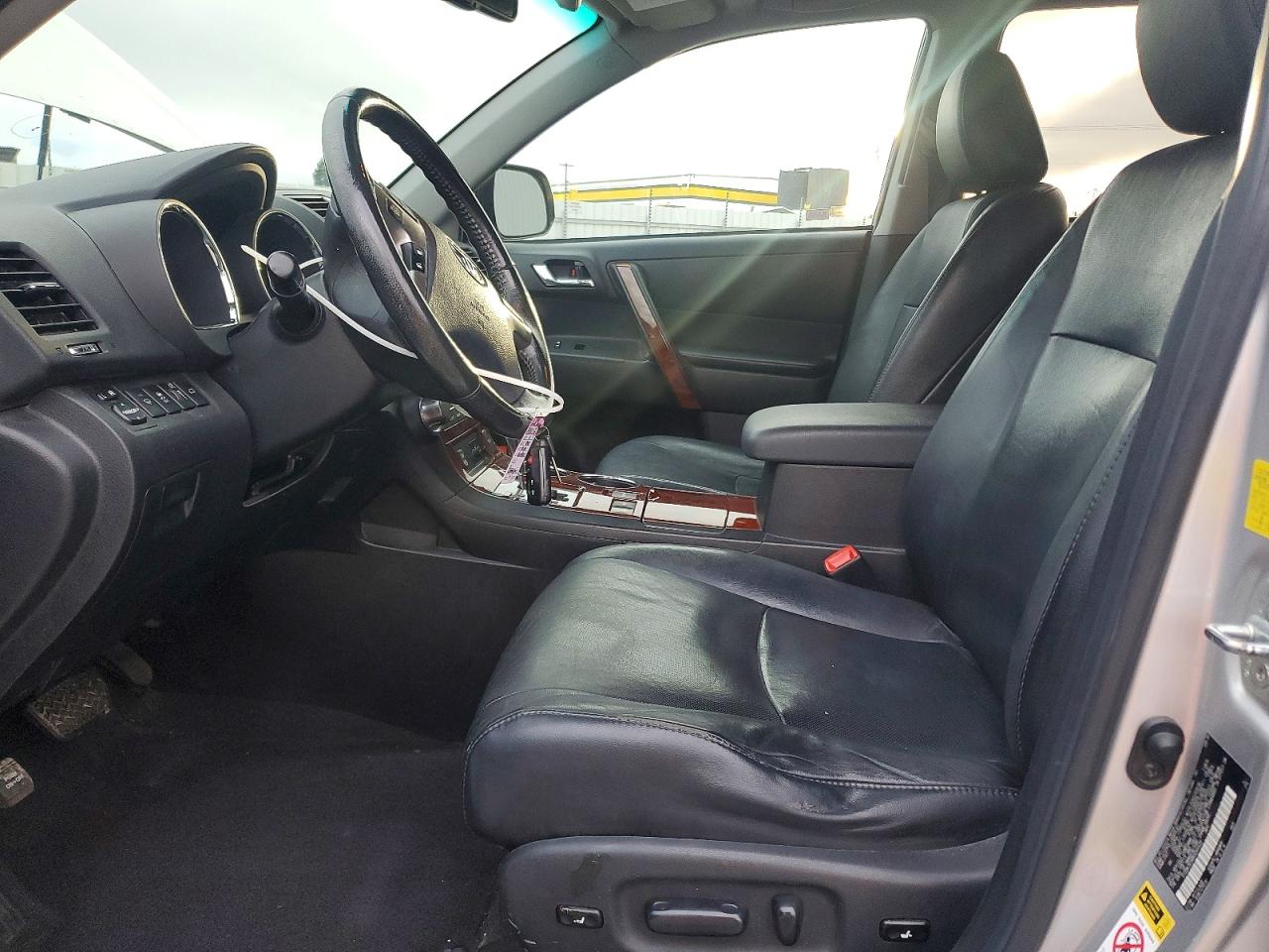 2011 TOYOTA HIGHLANDER LIMITED photo 13