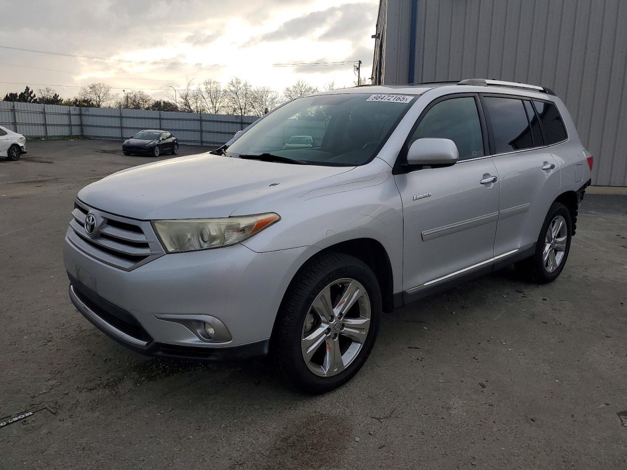2011 TOYOTA HIGHLANDER