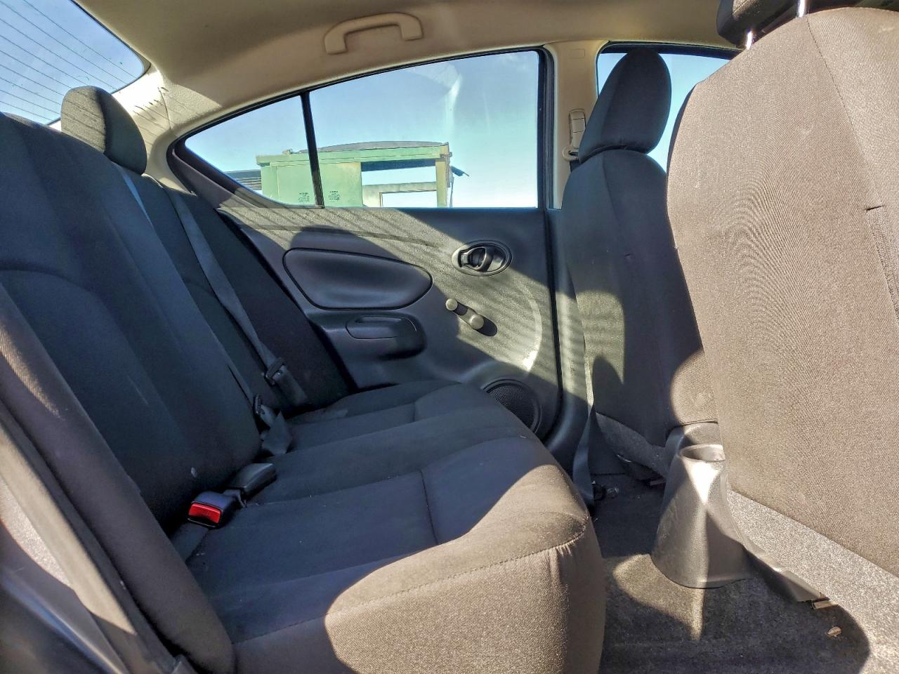 2019 NISSAN VERSA S photo 10