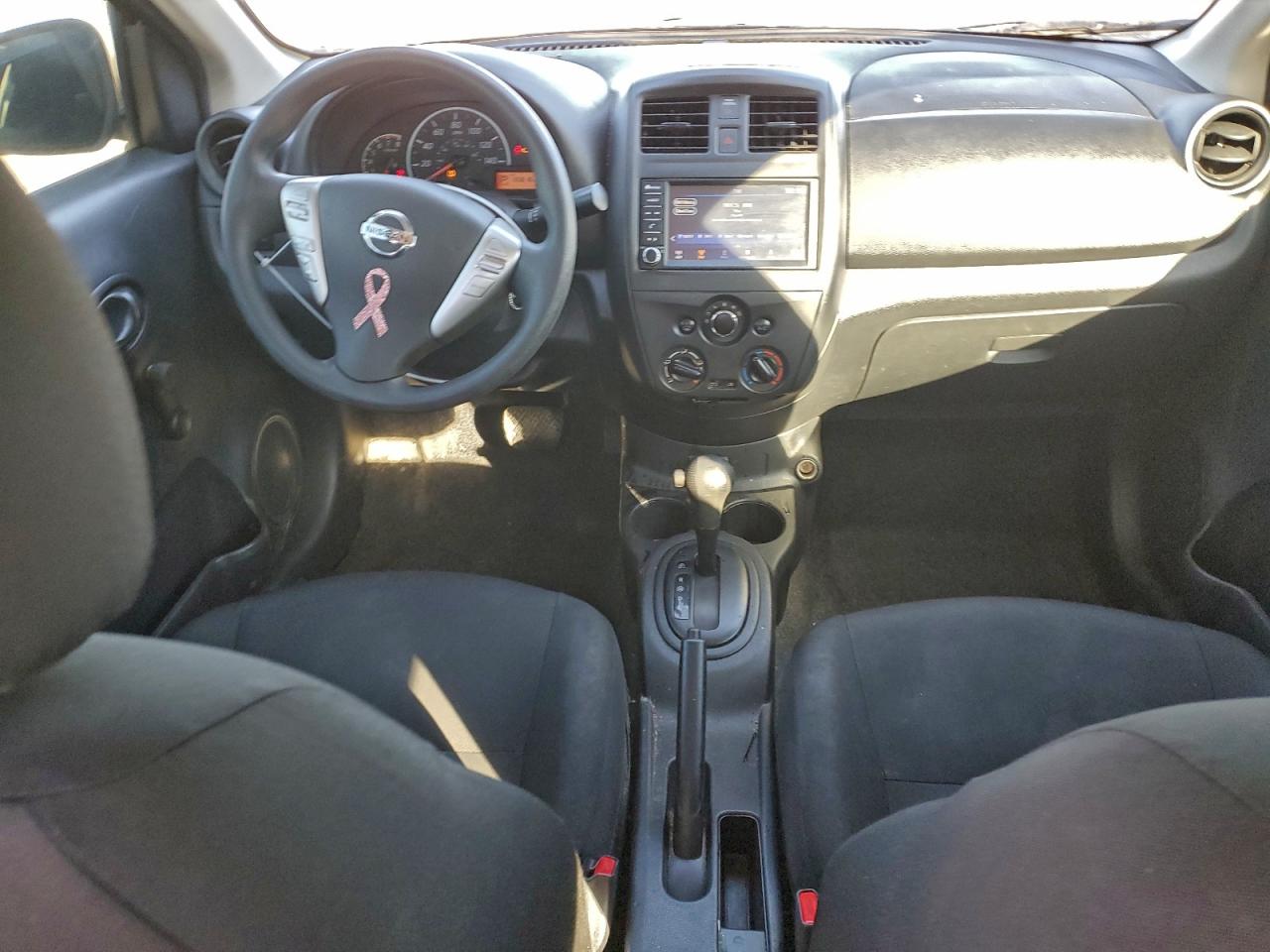 2019 NISSAN VERSA S photo 8