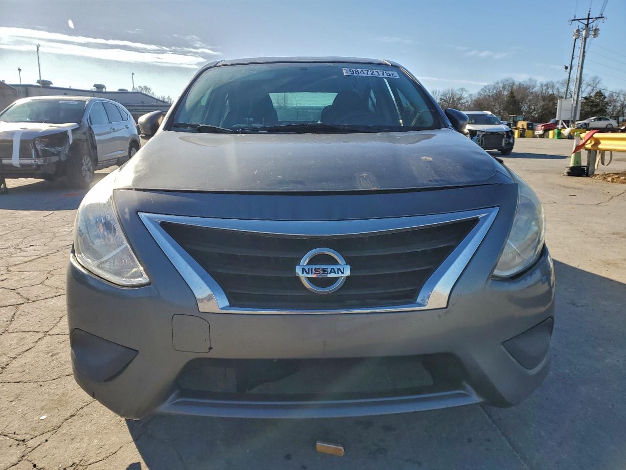 2019 NISSAN VERSA S photo 5