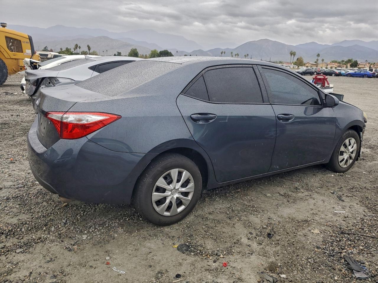 2016 TOYOTA COROLLA L photo 3
