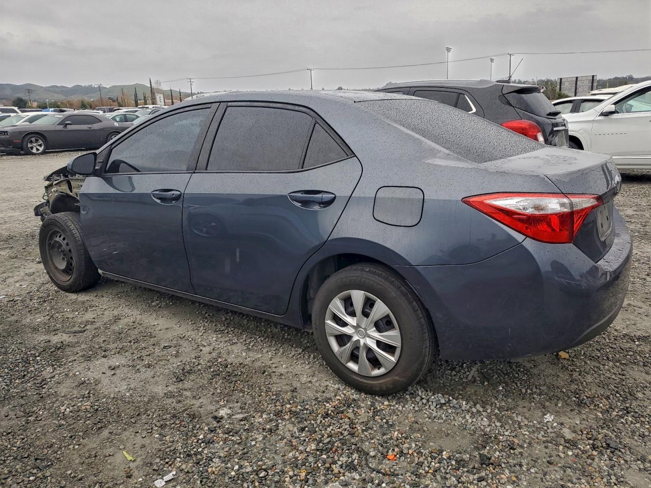 2016 TOYOTA COROLLA L photo 2