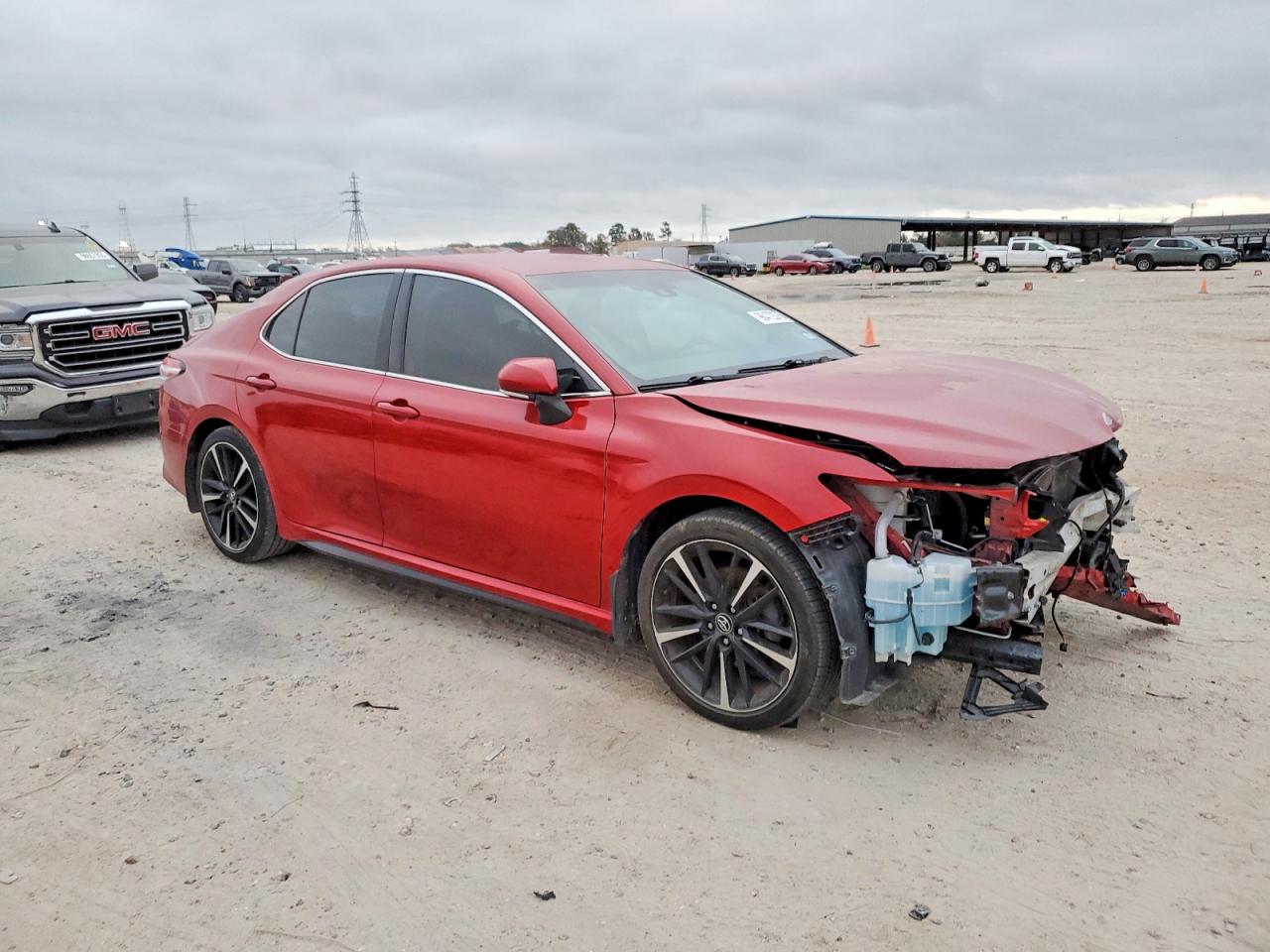 2020 TOYOTA CAMRY XSE photo 4
