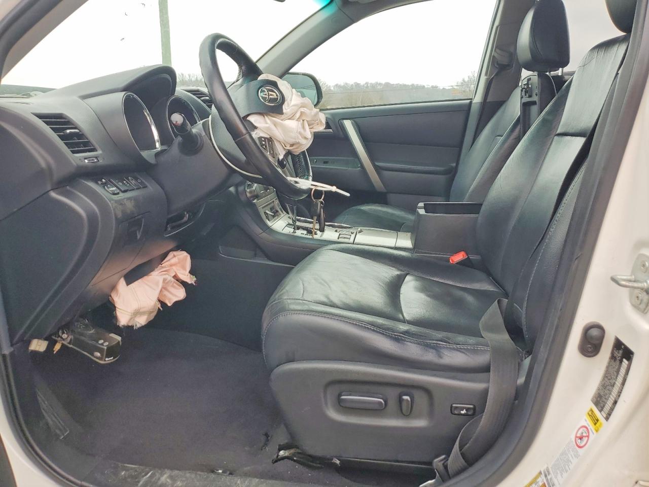 2012 TOYOTA HIGHLANDER BASE photo 7