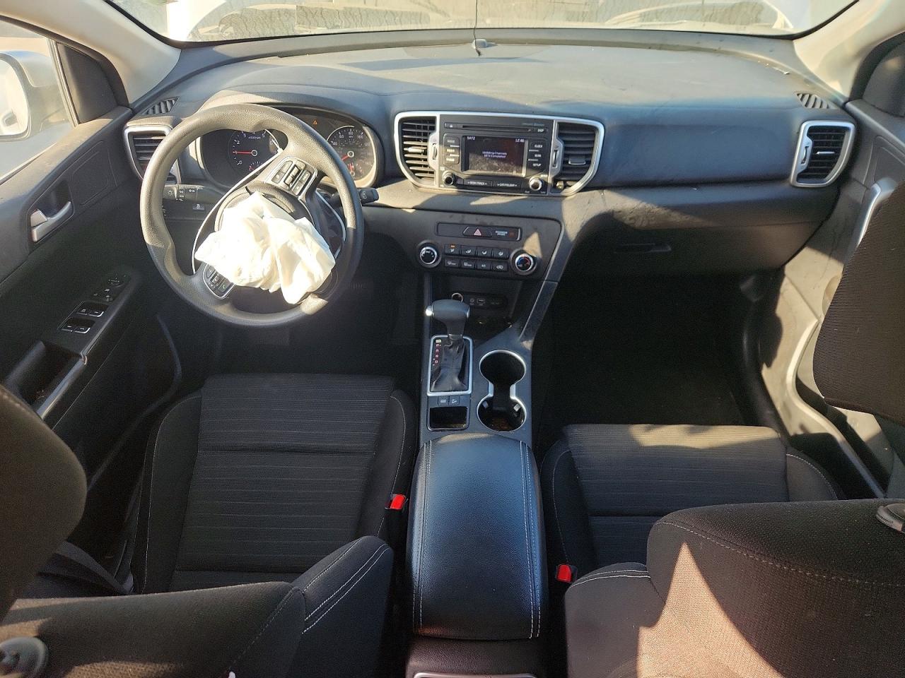 2018 KIA SPORTAGE LX photo 8