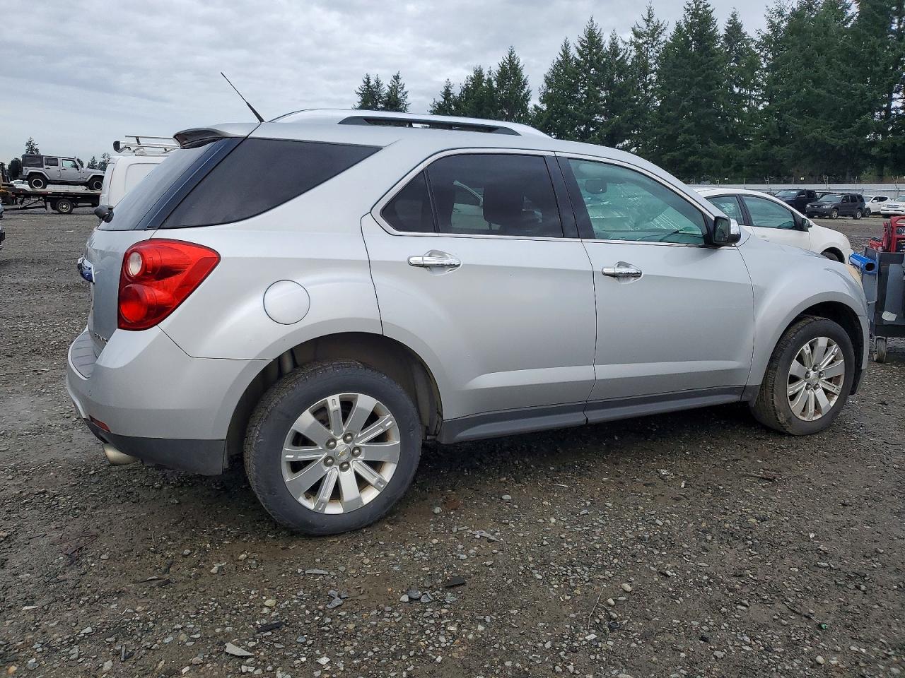 2010 CHEVROLET EQUINOX LTZ photo 3