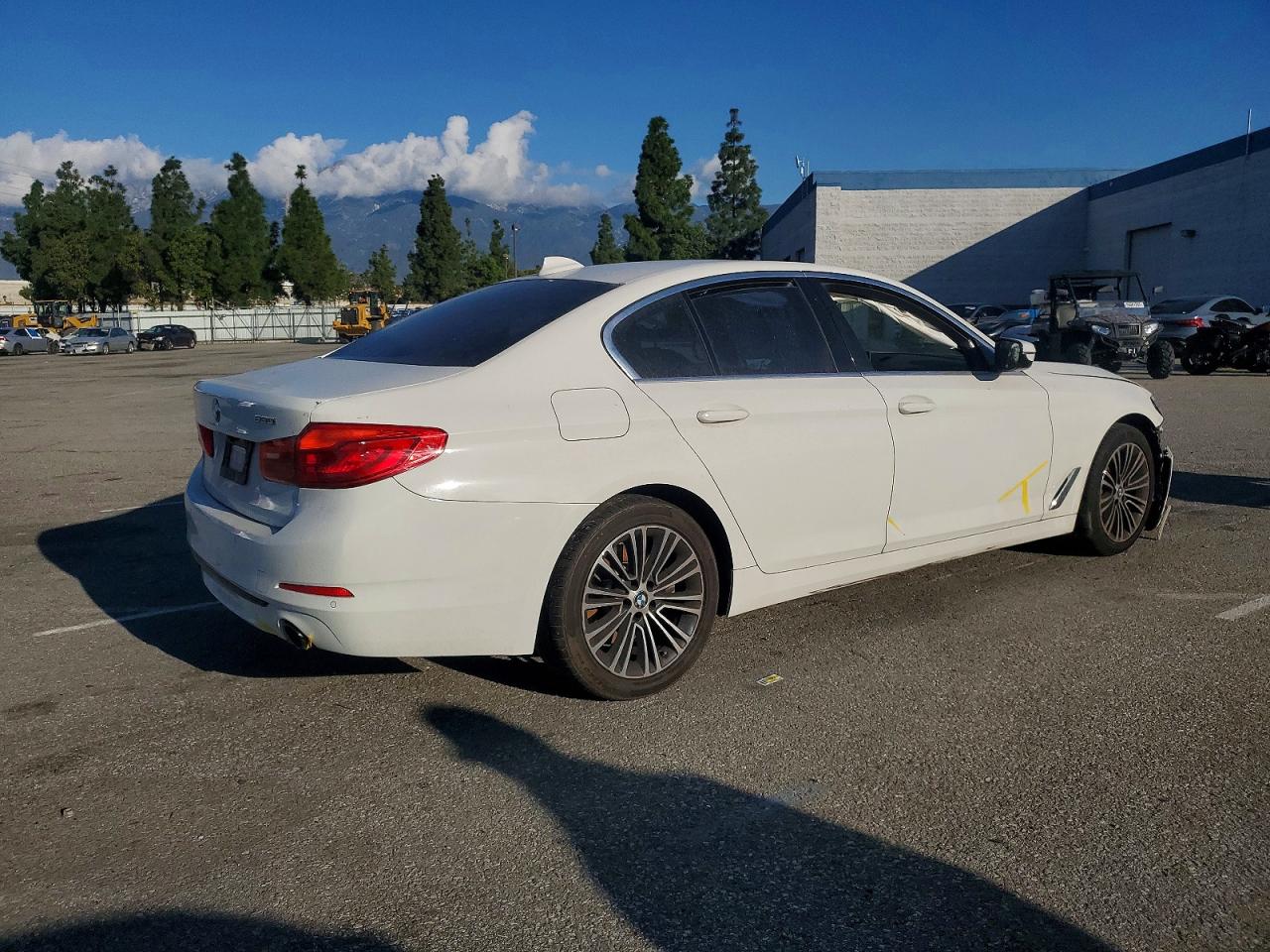 2019 BMW 530 I photo 3