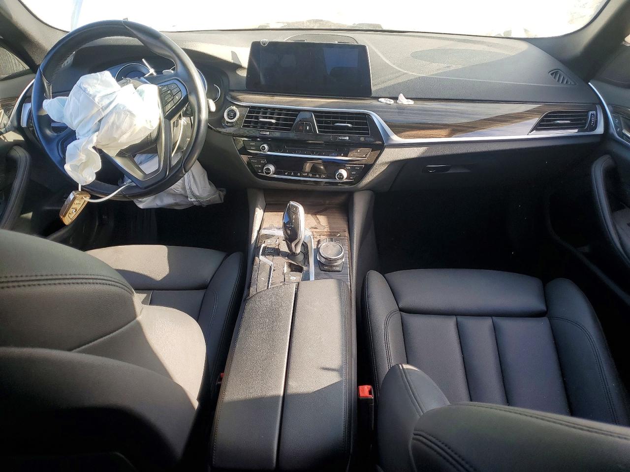 2019 BMW 530 I photo 8