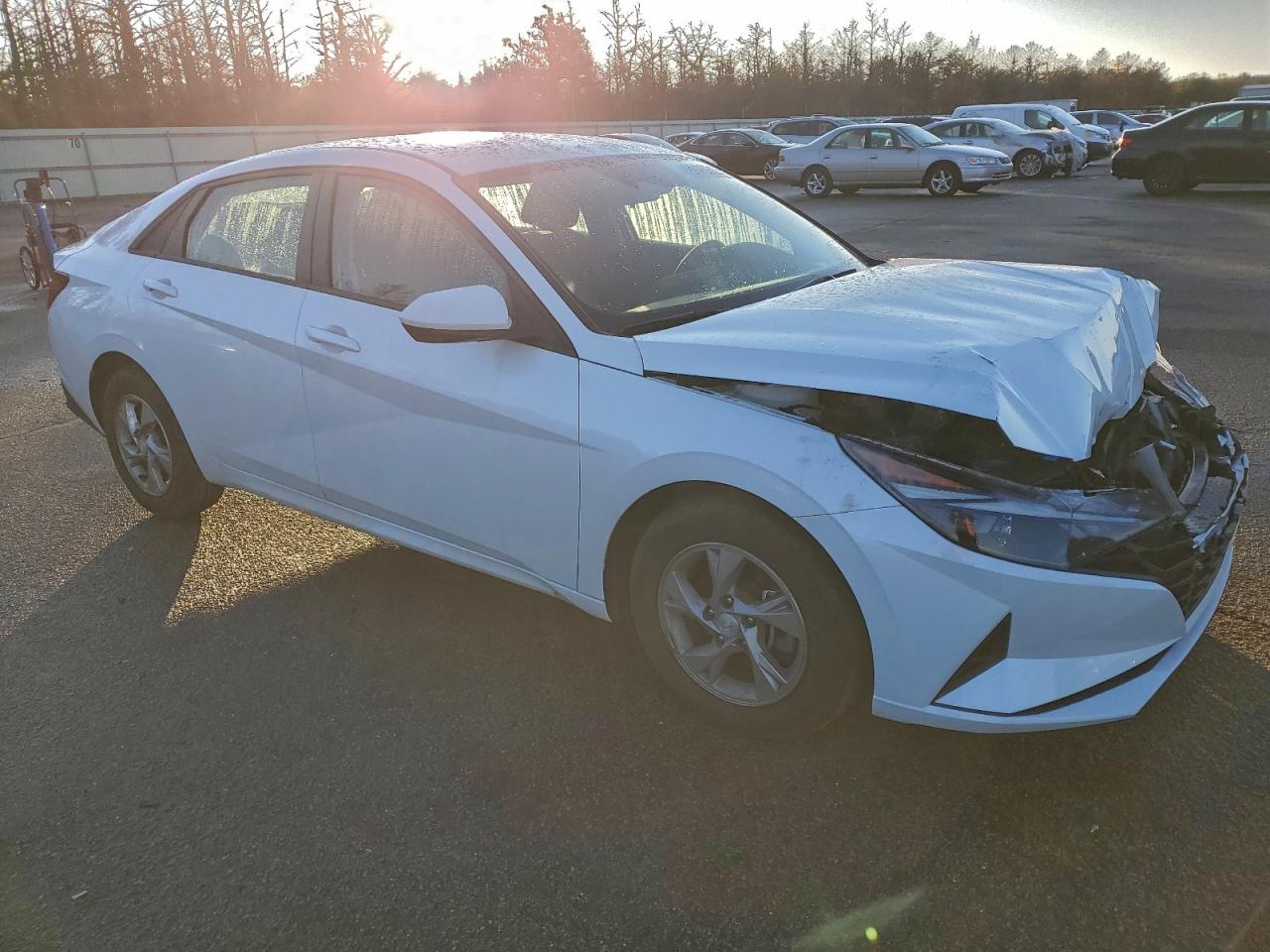2022 HYUNDAI ELANTRA SE photo 4