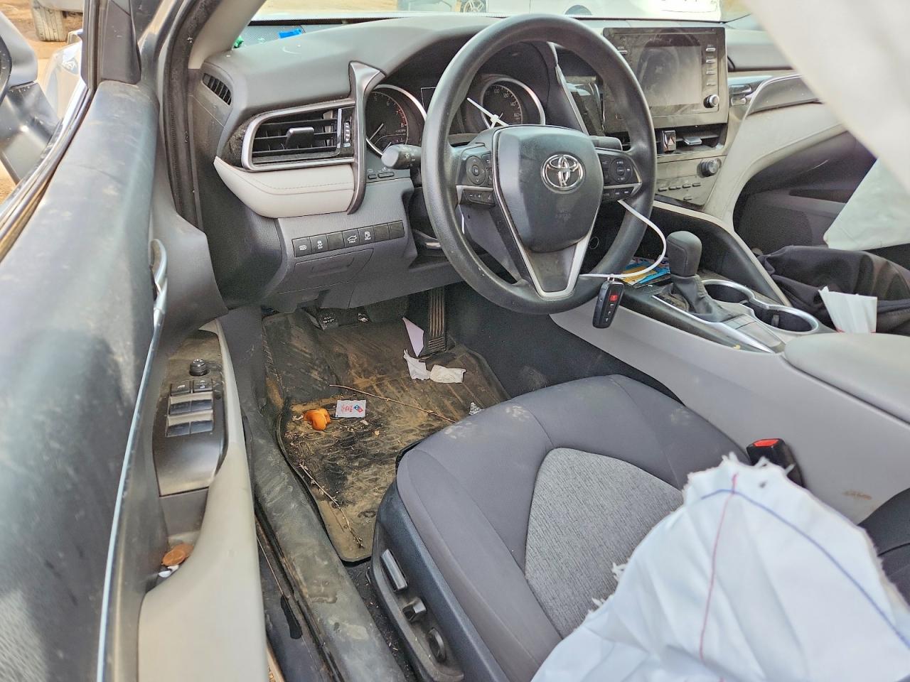 2024 TOYOTA CAMRY LE photo 15