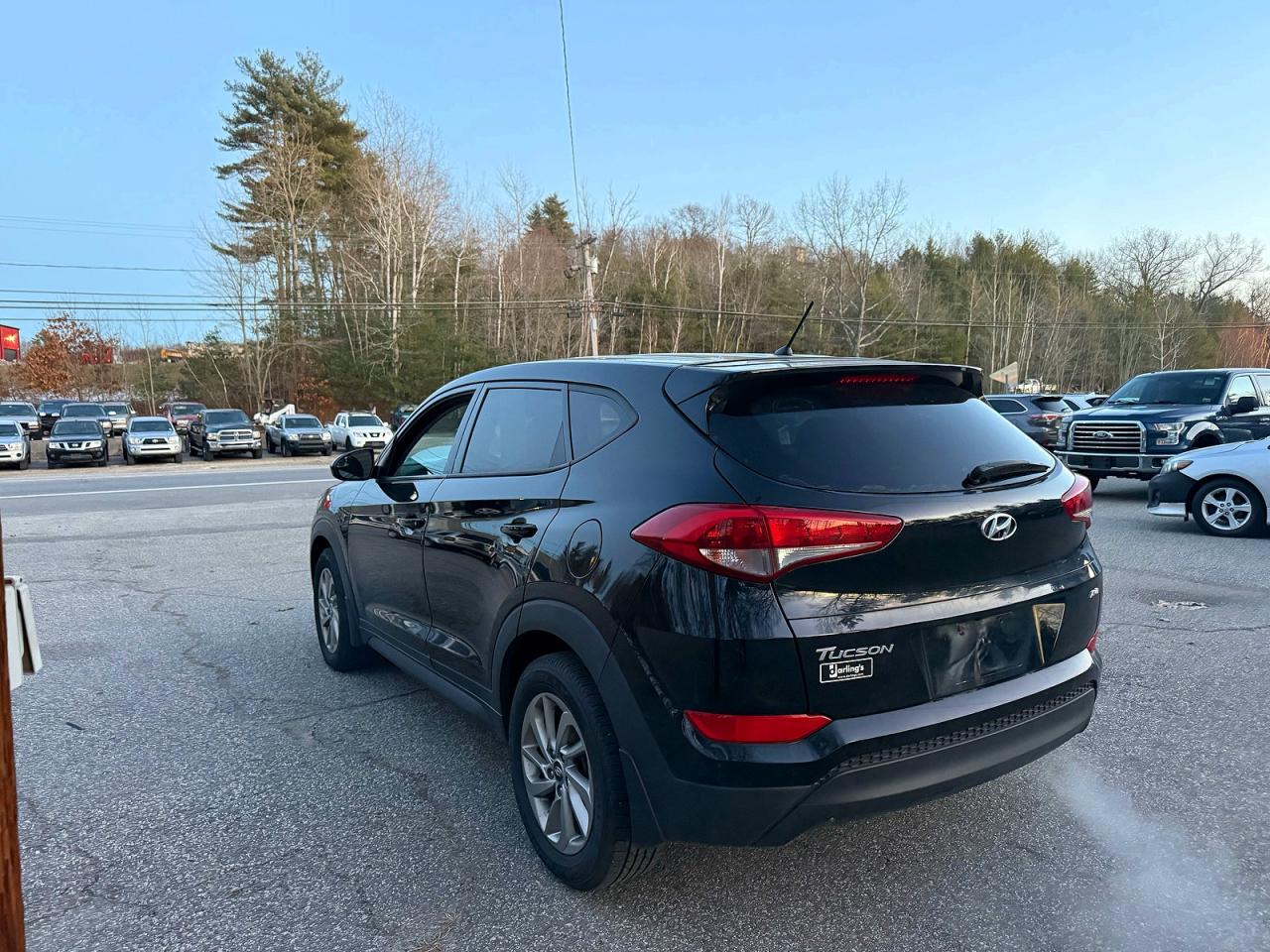 2018 HYUNDAI TUCSON SE photo 3