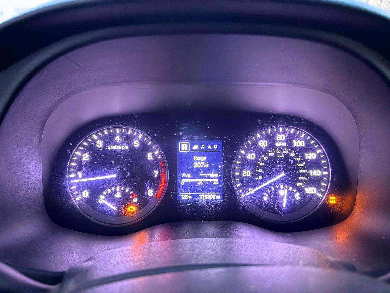 2018 HYUNDAI TUCSON SE photo 9