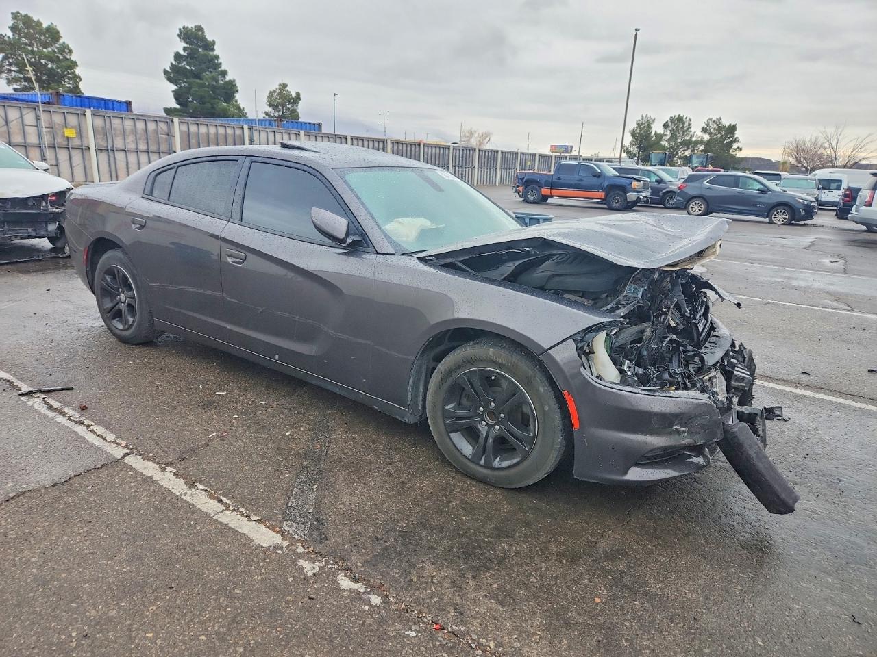 2020 DODGE CHARGER SXT photo 4