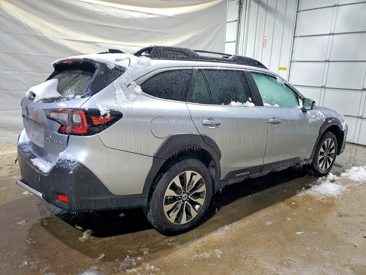 2025 SUBARU OUTBACK LIMITED photo 3