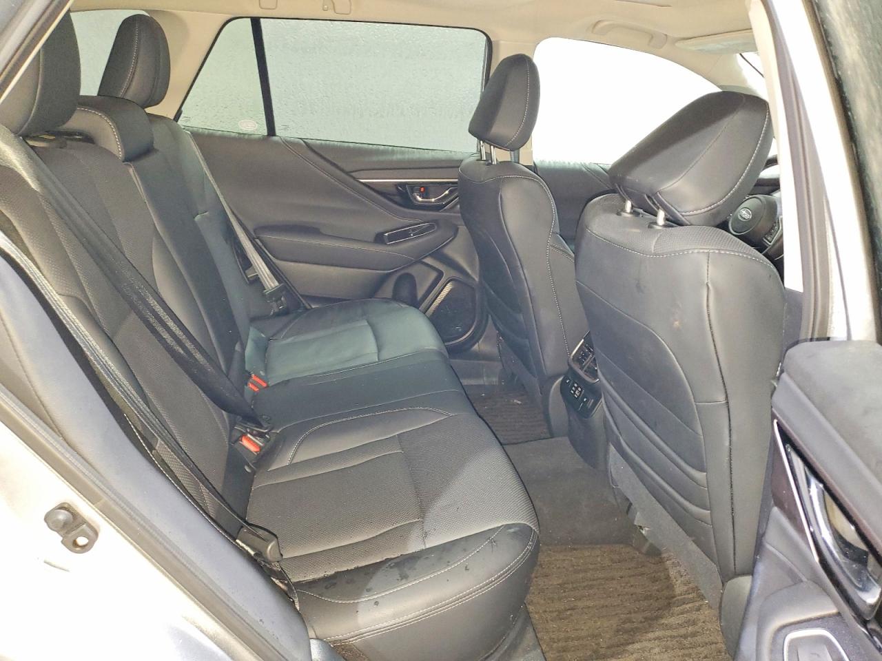 2025 SUBARU OUTBACK LIMITED photo 10