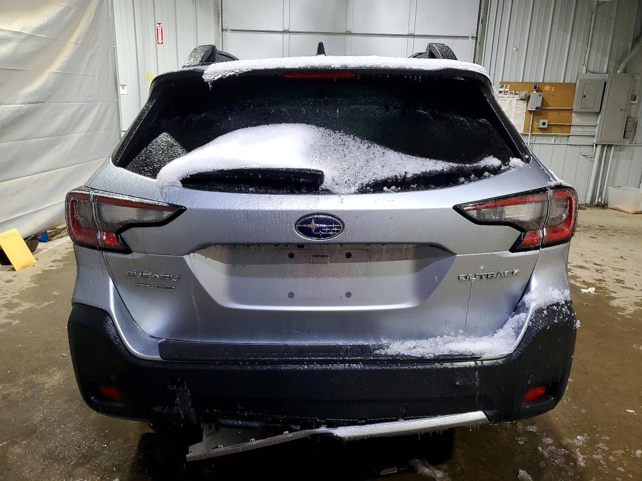 2025 SUBARU OUTBACK LIMITED photo 6
