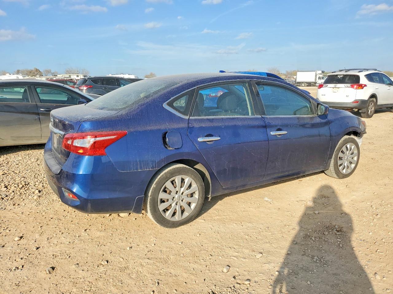 2019 NISSAN SENTRA S photo 3