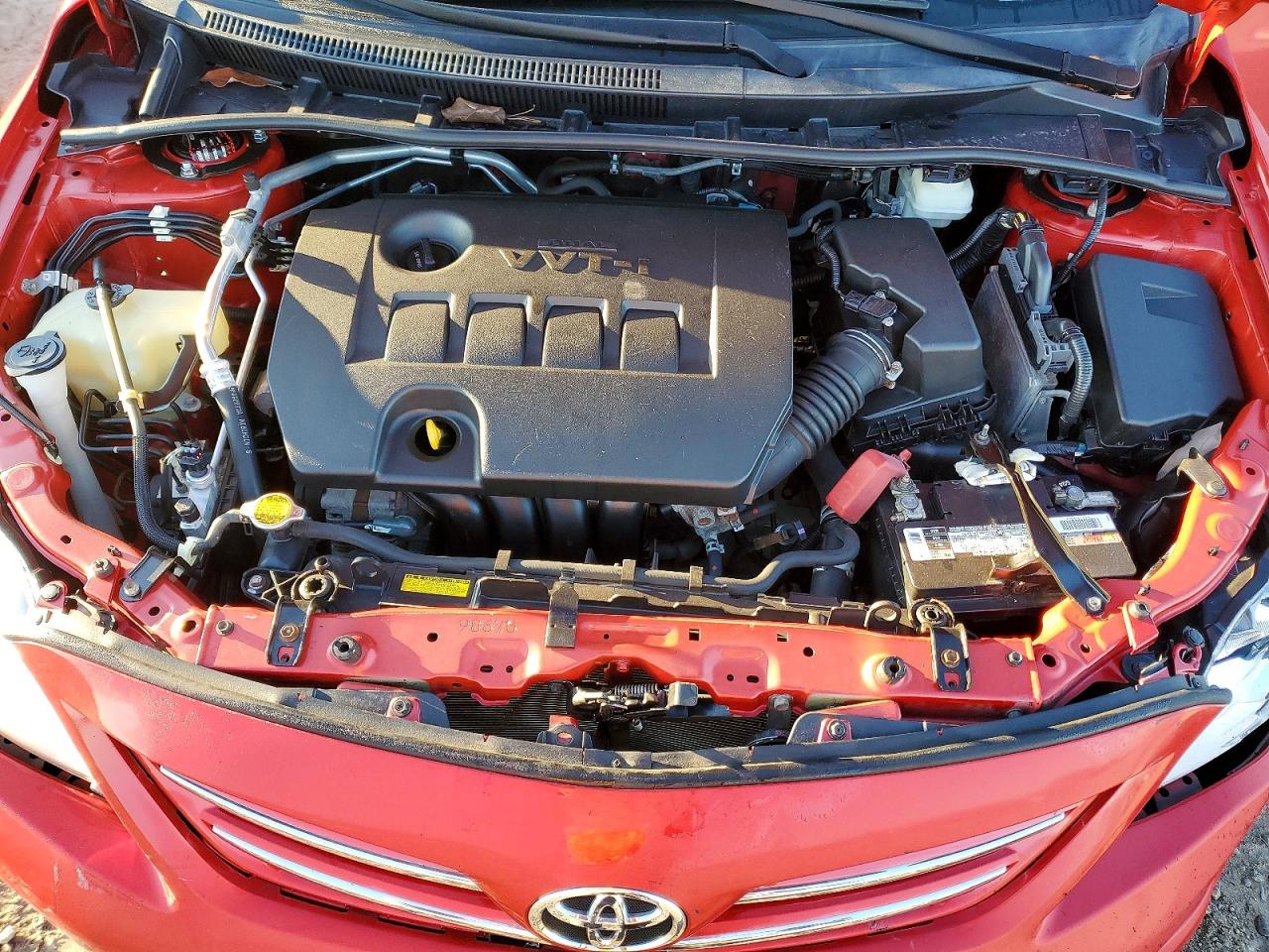 2013 TOYOTA COROLLA photo 11