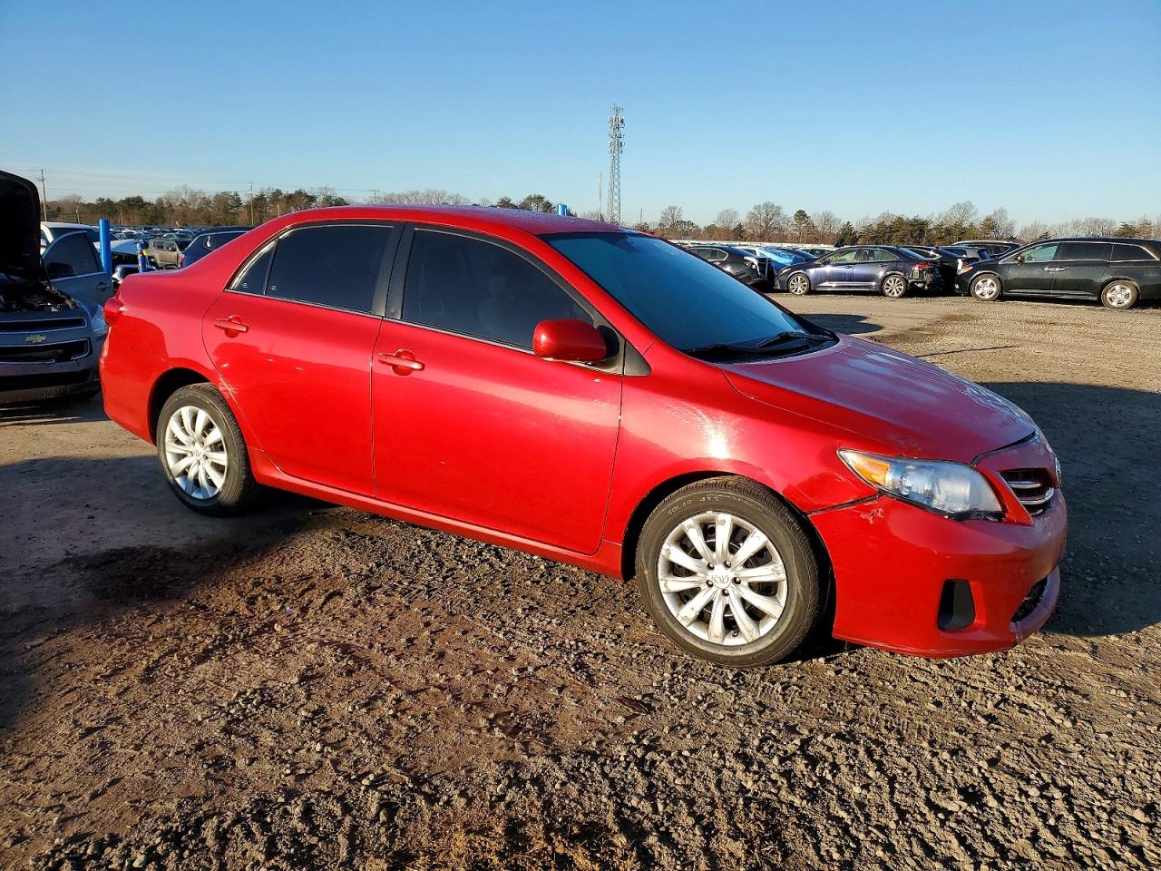2013 TOYOTA COROLLA photo 4