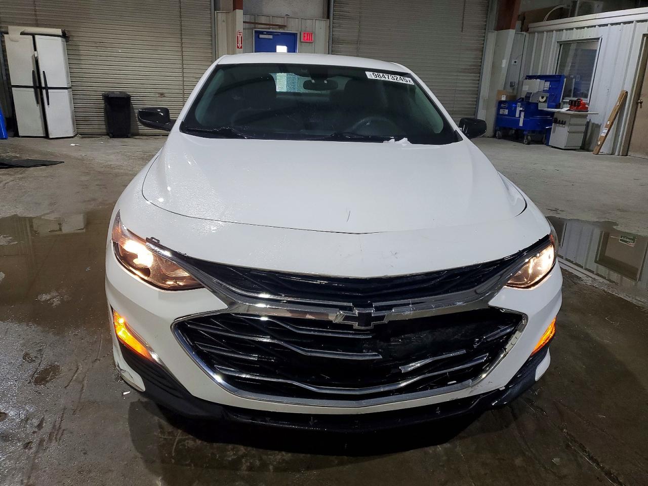 2020 CHEVROLET MALIBU LS photo 5
