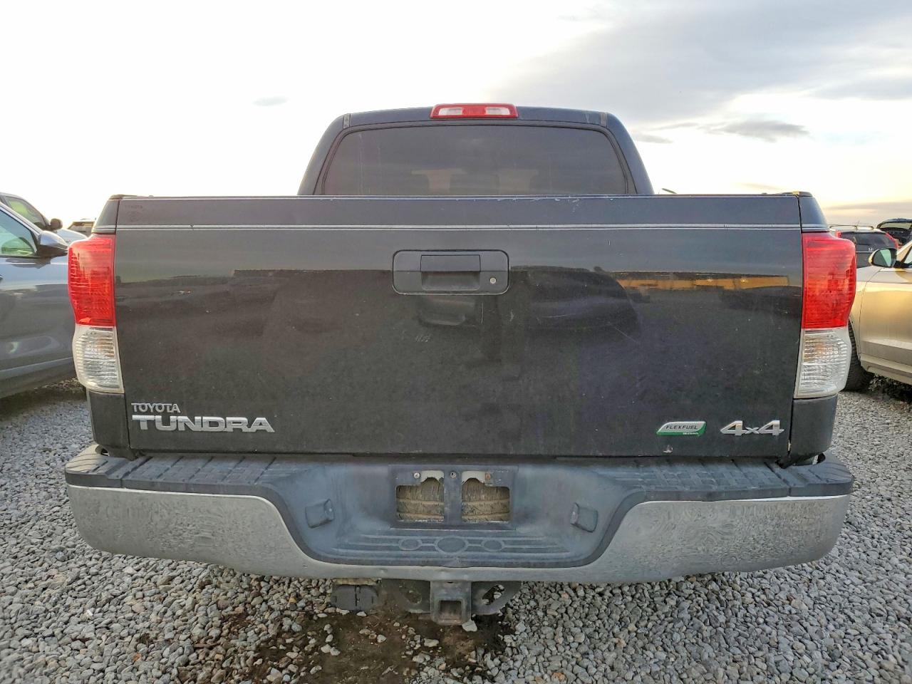 2010 TOYOTA TUNDRA CREWMAX SR5 photo 6