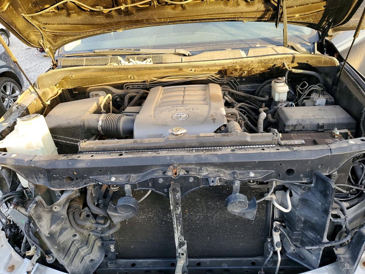 2010 TOYOTA TUNDRA CREWMAX SR5 photo 11