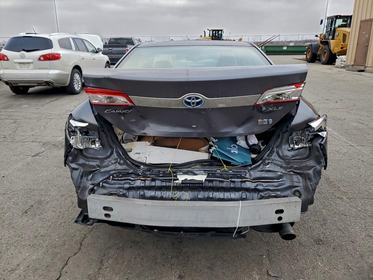 2013 TOYOTA CAMRY HYBRID photo 16