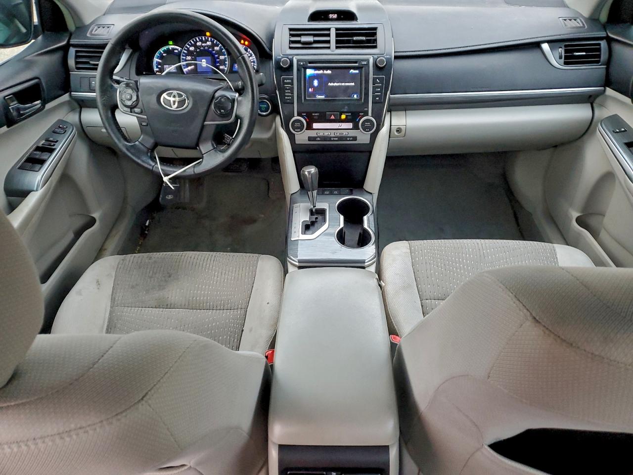 2013 TOYOTA CAMRY HYBRID photo 22