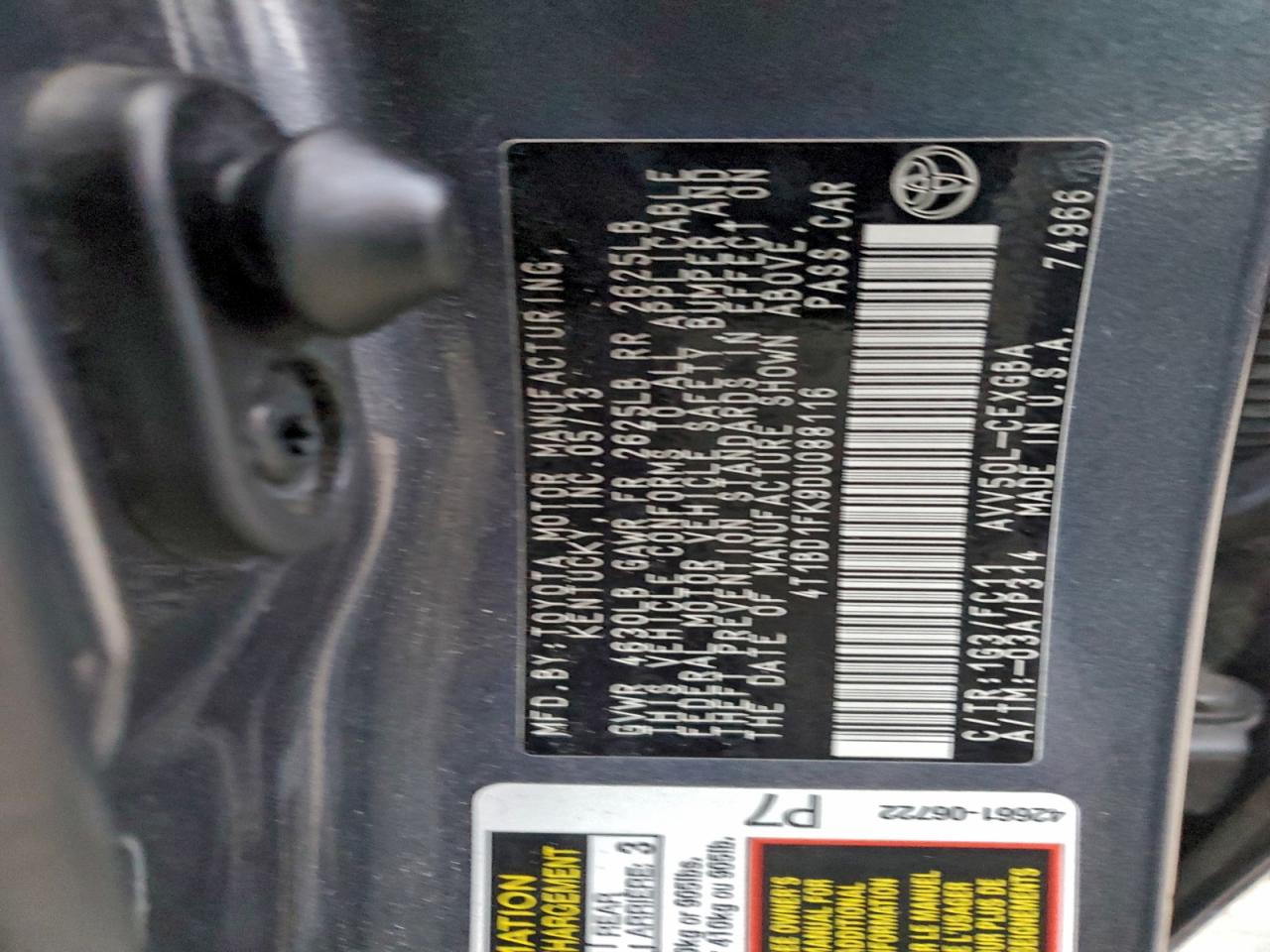 2013 TOYOTA CAMRY HYBRID photo 34