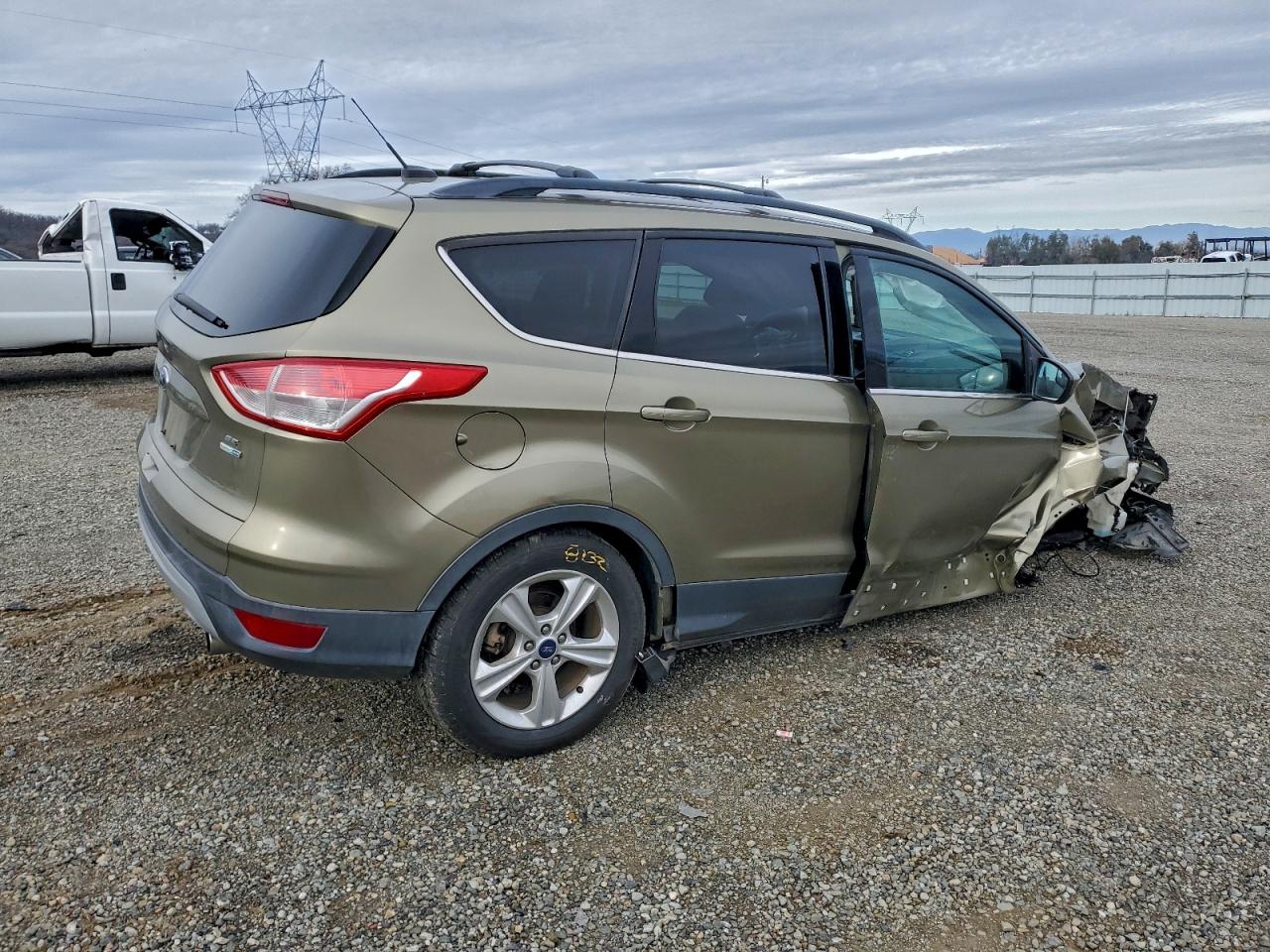 2013 FORD ESCAPE SE photo 3
