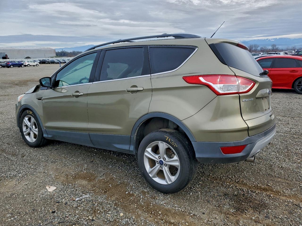 2013 FORD ESCAPE SE photo 2