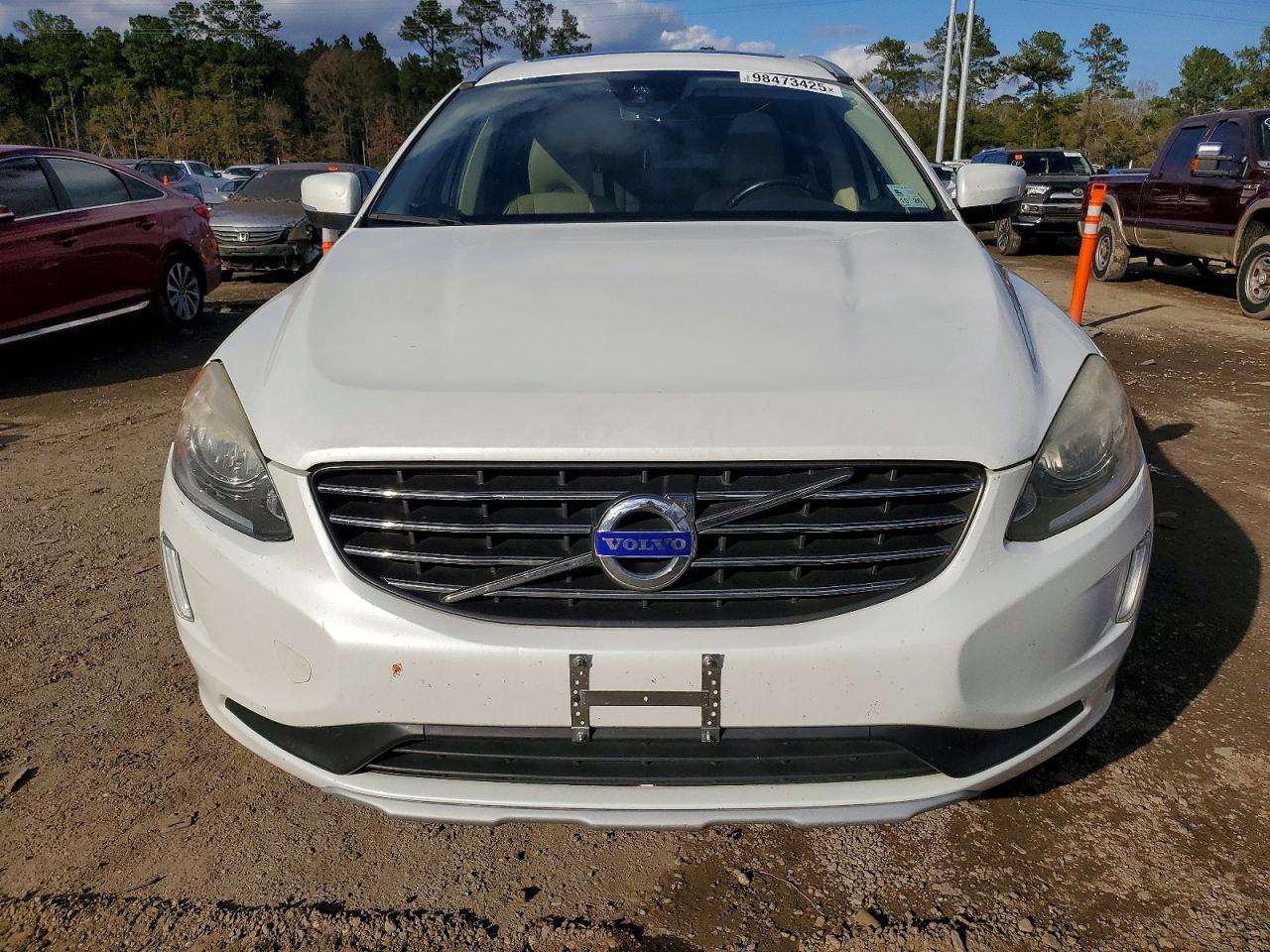 2016 VOLVO XC60 T5 PREMIER photo 5