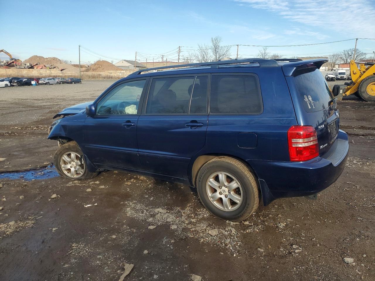 2003 TOYOTA HIGHLANDER BASE photo 3