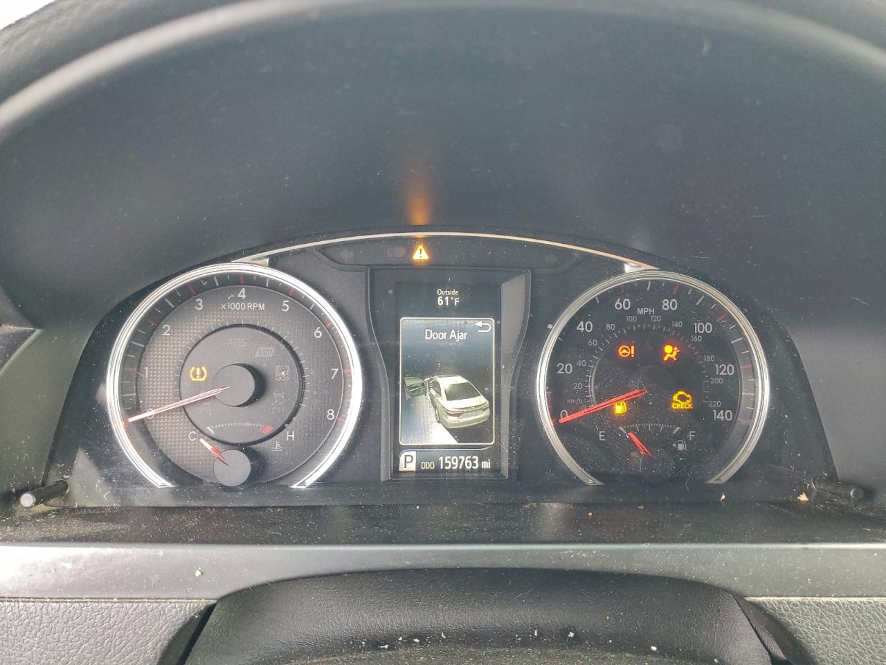2017 TOYOTA CAMRY LE photo 9