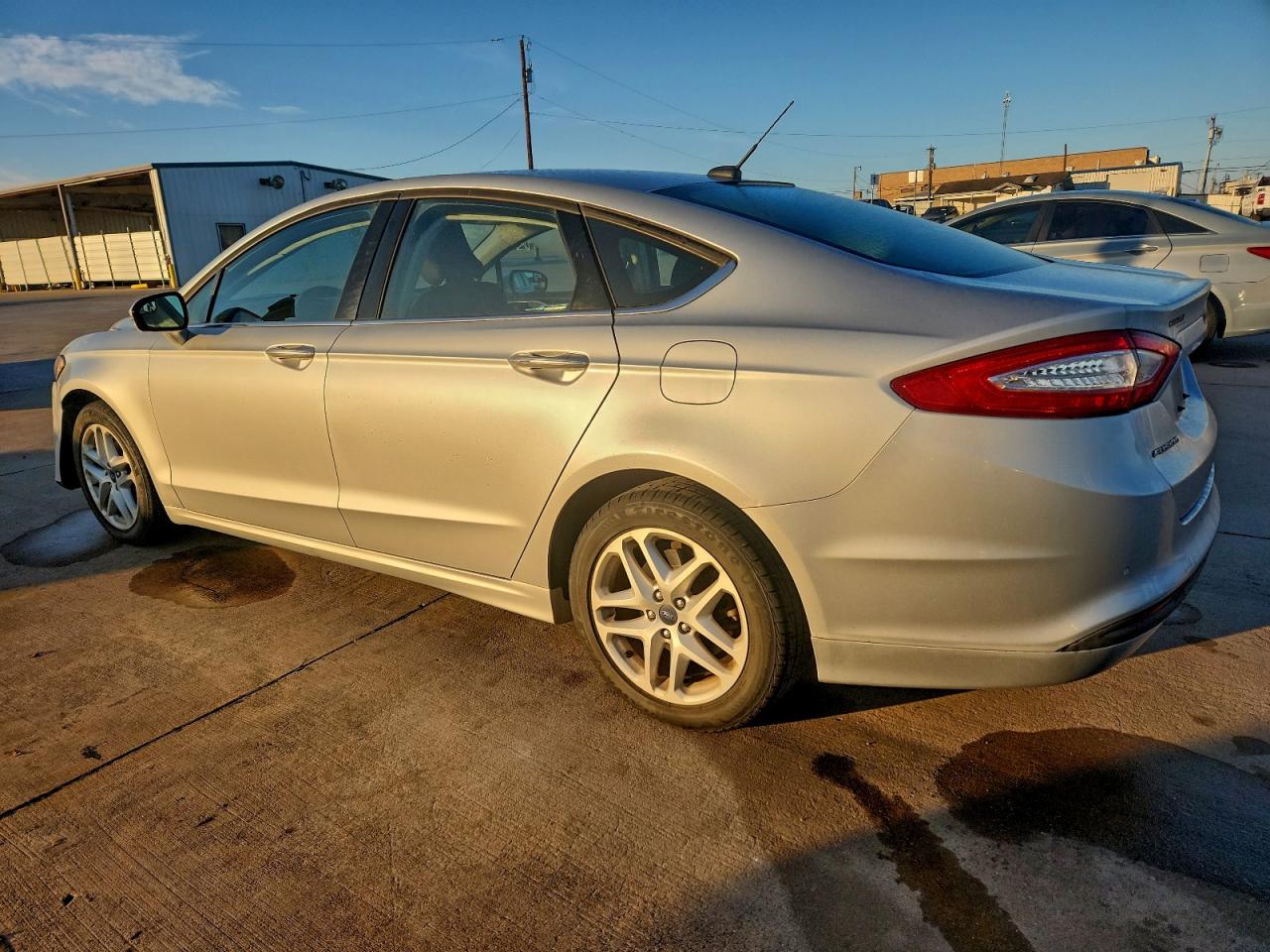 2015 FORD FUSION SE photo 2