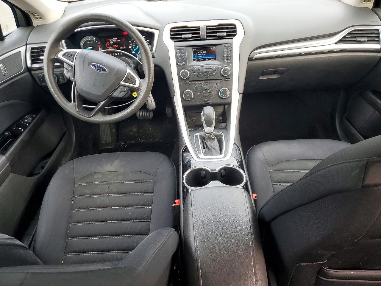 2014 FORD FUSION SE photo 8