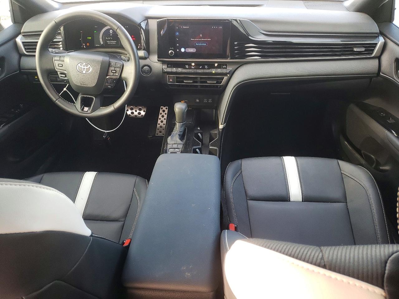 2025 TOYOTA CAMRY XSE photo 8