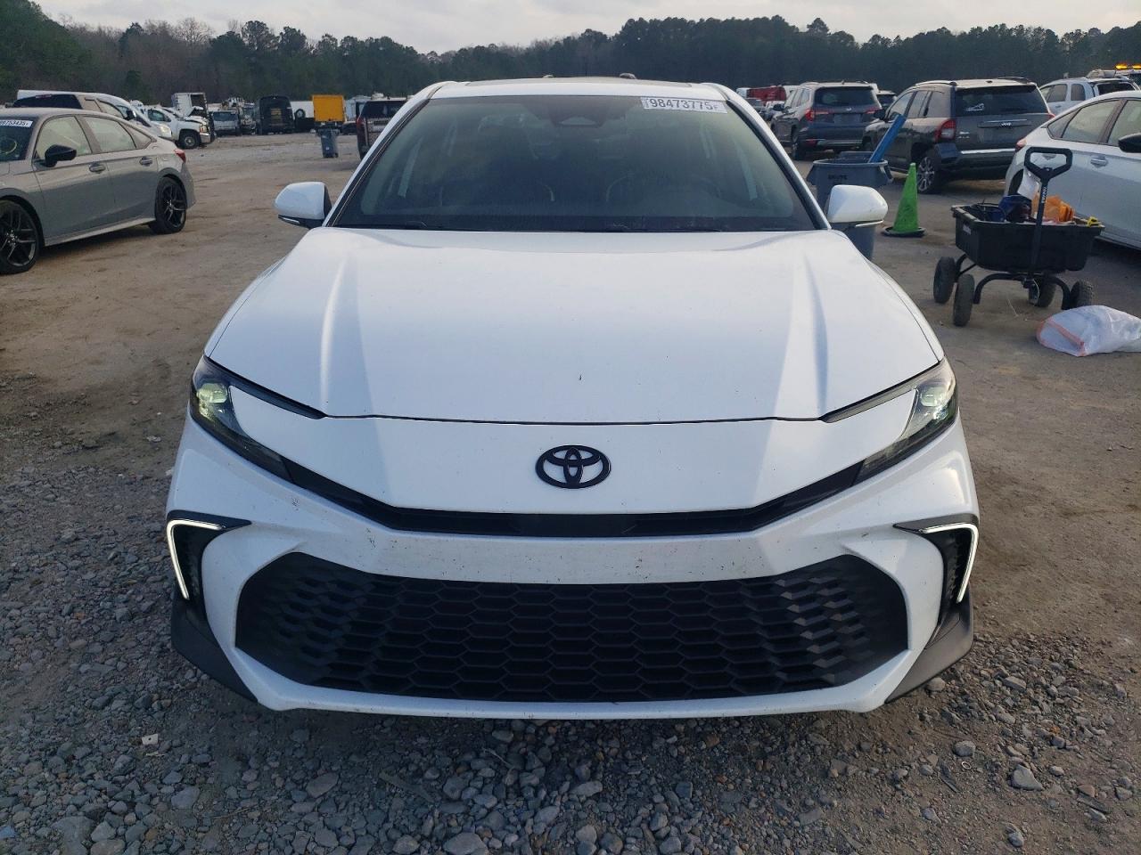 2025 TOYOTA CAMRY XSE photo 5
