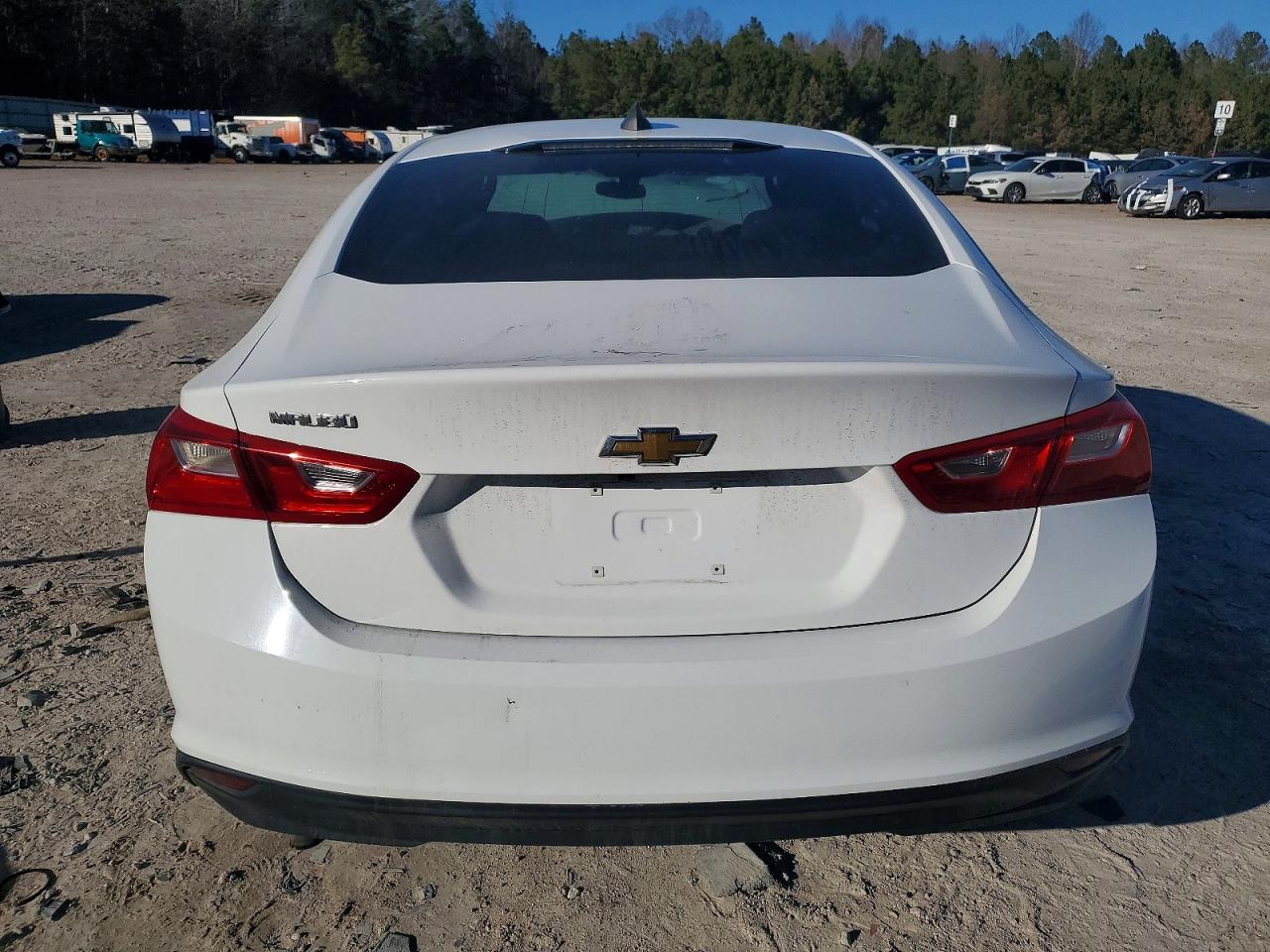2018 CHEVROLET MALIBU LS photo 6