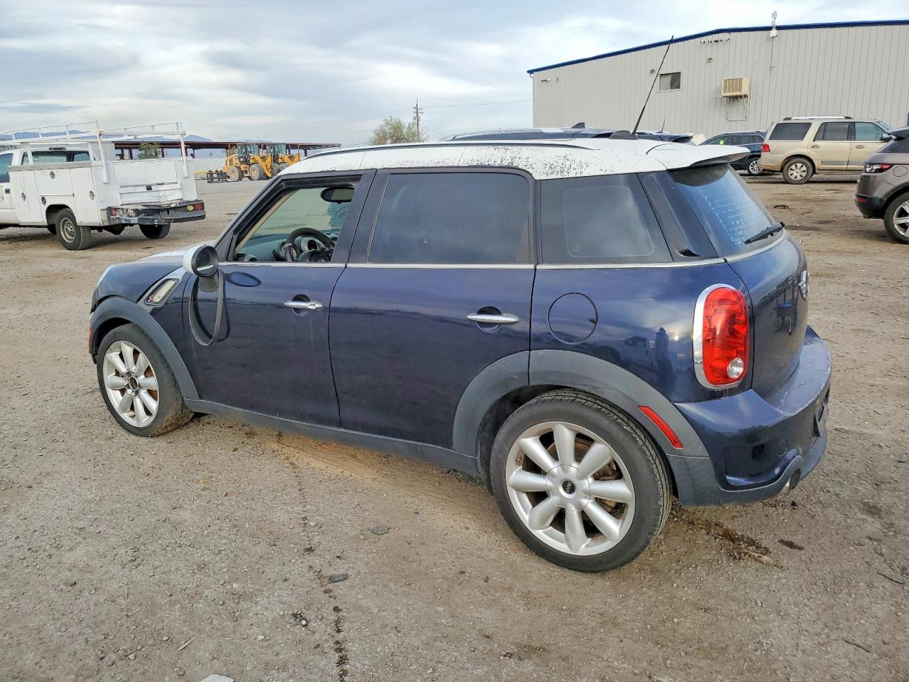 2011 MINI COOPER S COUNTRYMAN photo 2