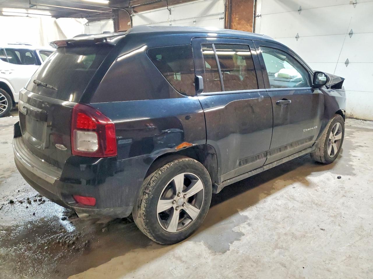 2017 JEEP COMPASS LATITUDE photo 3