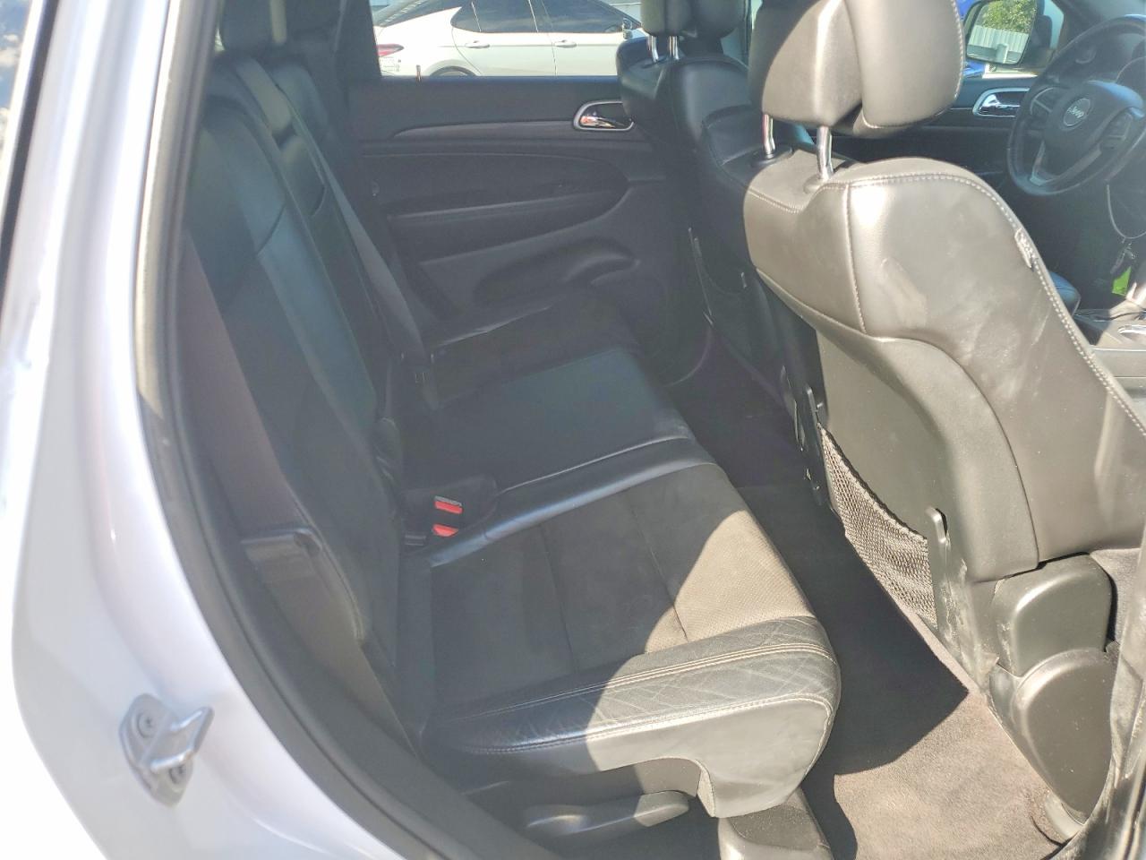 2019 JEEP GRAND CHEROKEE LAREDO photo 21