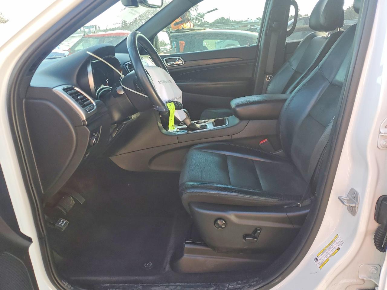 2019 JEEP GRAND CHEROKEE LAREDO photo 13