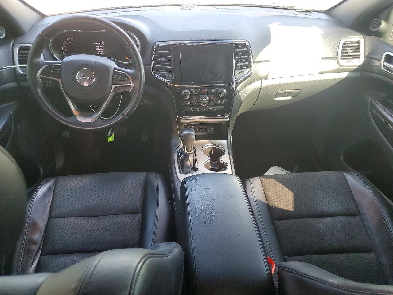 2019 JEEP GRAND CHEROKEE LAREDO photo 15